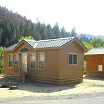Yosemite Lakes Cottage 49